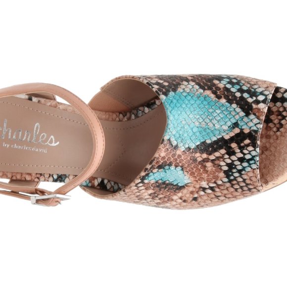 Charles By Charles David Dory Wedge Sandal - Picture 5 of 6